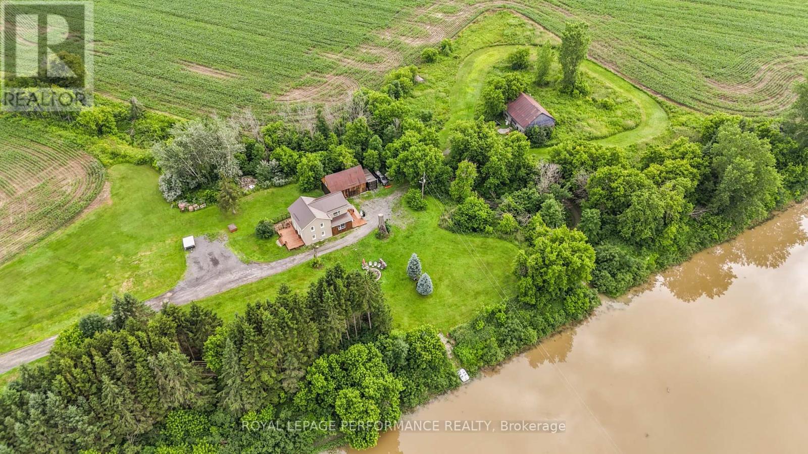 












961 BOUNDARY ROAD N

,
Alfred and Plantagenet,




Ontario
K0B1C0

