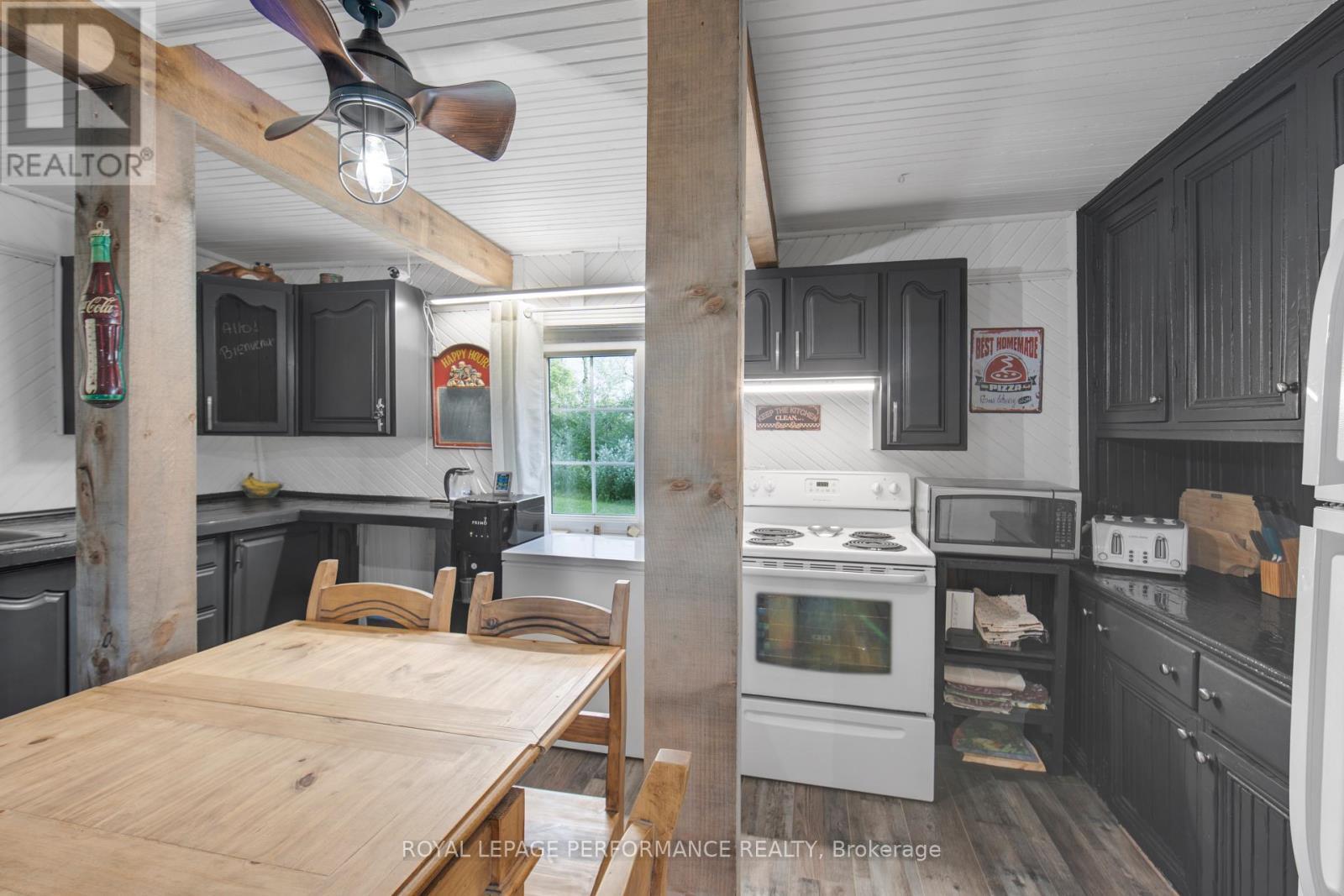 












961 BOUNDARY ROAD N

,
Alfred and Plantagenet,




Ontario
K0B1C0

