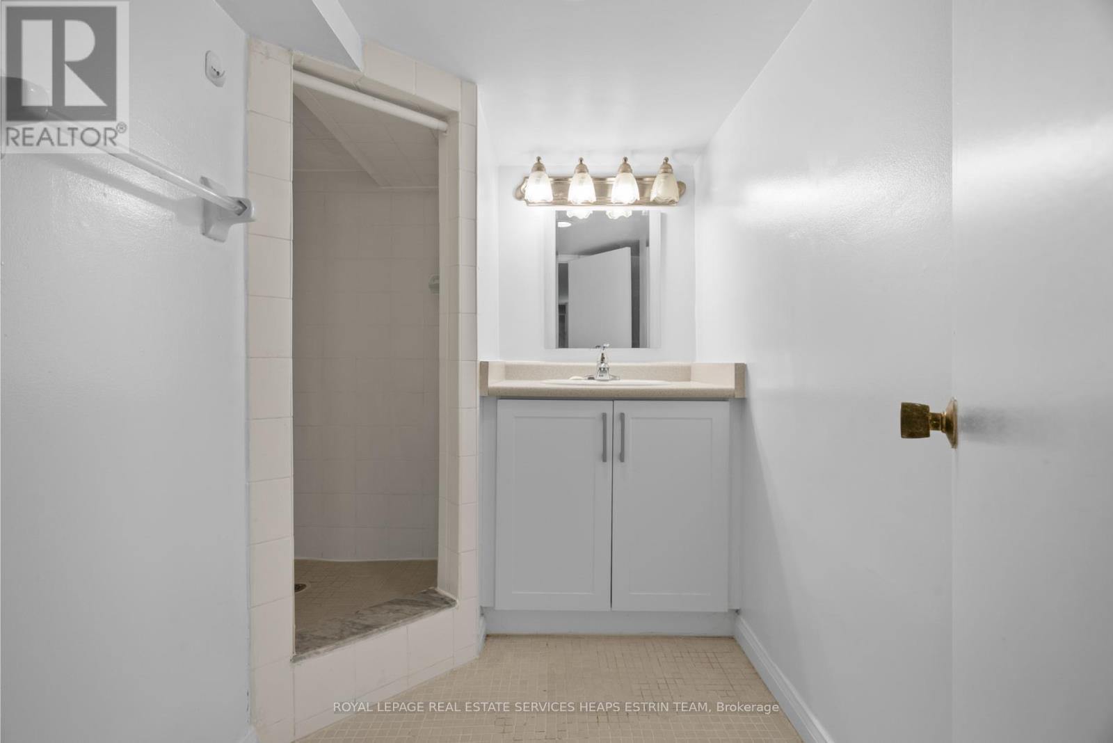












MAIN - 88 WELLAND AVENUE

,
Toronto,




Ontario
M4T2J2

