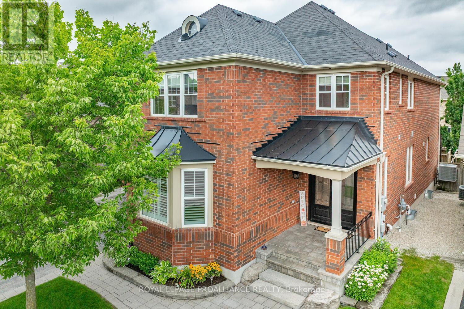 












497 CUSICK CIRCLE

,
Milton (HA Harrison),




Ontario
L9T0M9


