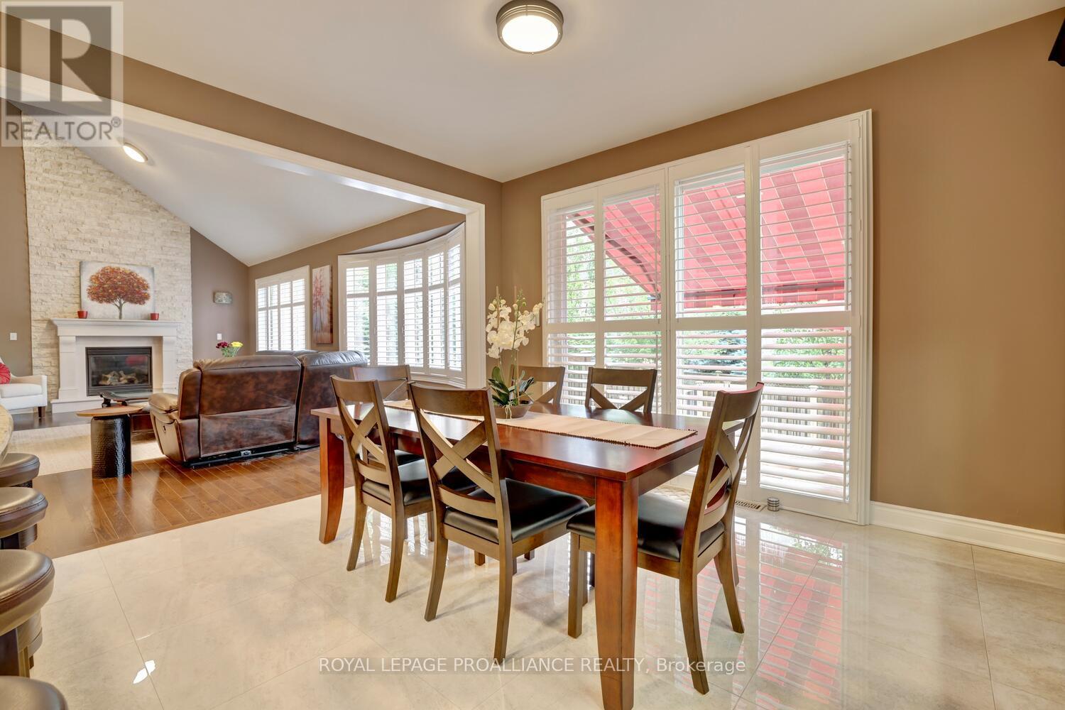 












497 CUSICK CIRCLE

,
Milton (HA Harrison),




Ontario
L9T0M9

