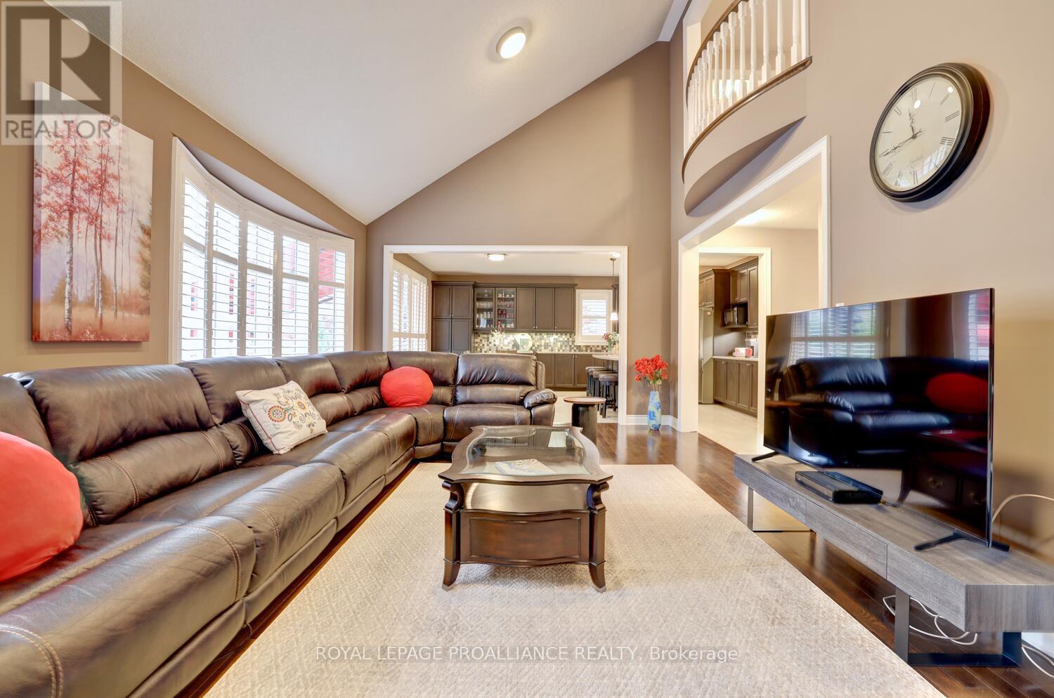 












497 CUSICK CIRCLE

,
Milton (HA Harrison),




Ontario
L9T0M9

