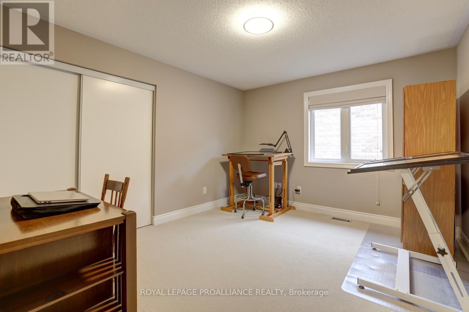 












497 CUSICK CIRCLE

,
Milton (HA Harrison),




Ontario
L9T0M9

