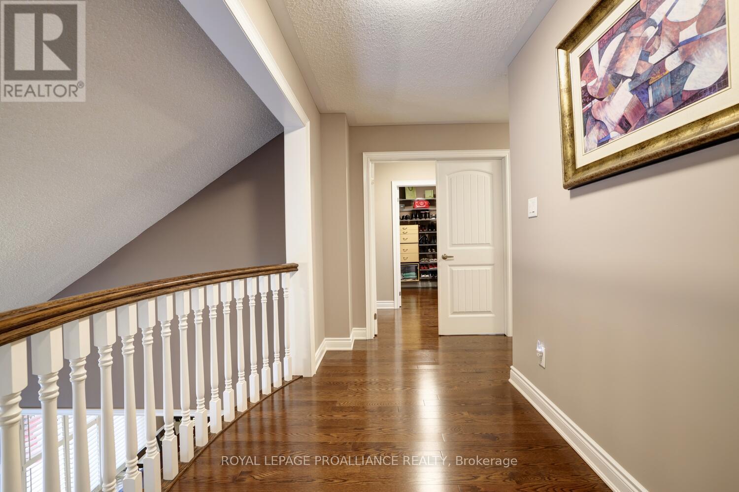 












497 CUSICK CIRCLE

,
Milton (HA Harrison),




Ontario
L9T0M9

