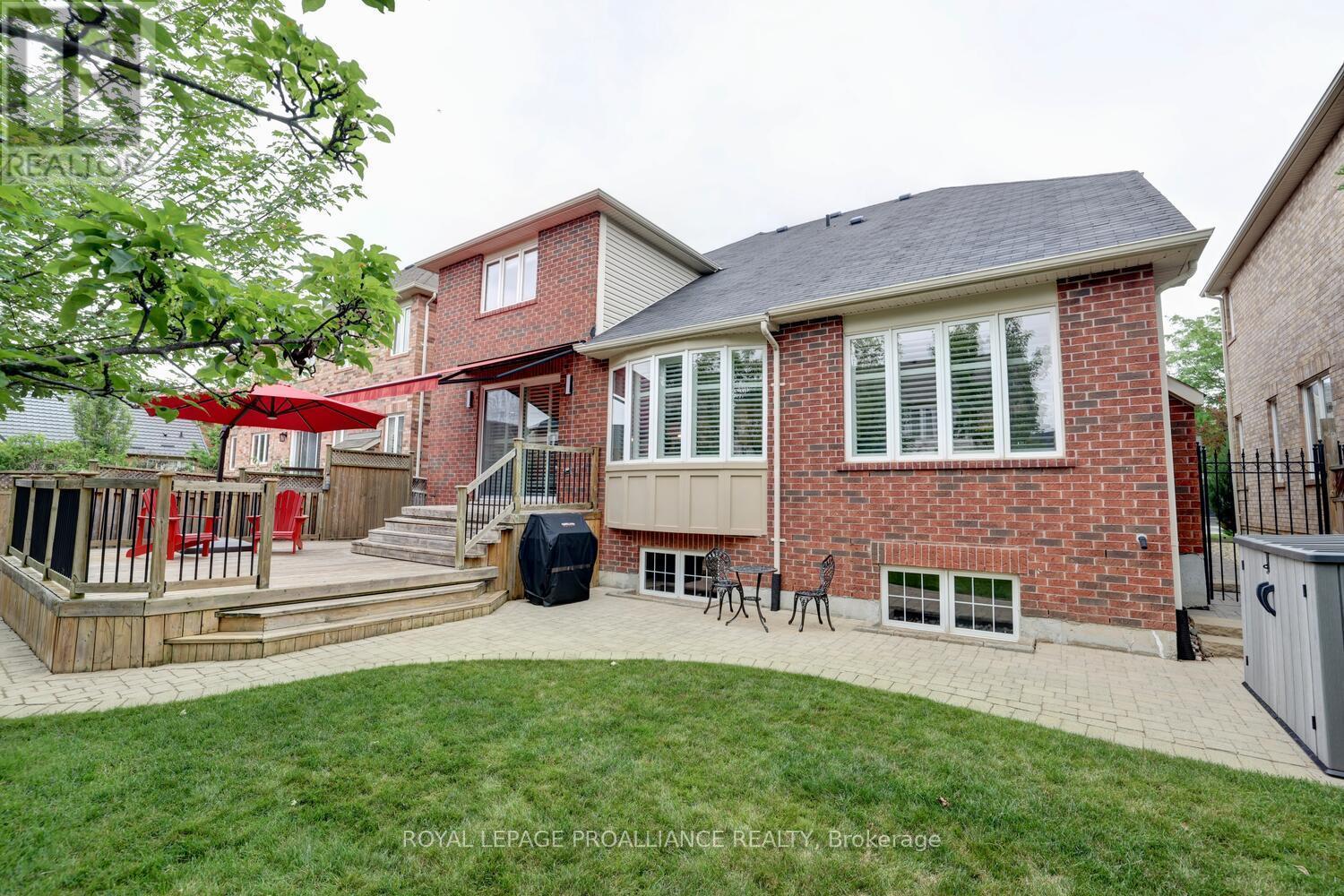 












497 CUSICK CIRCLE

,
Milton (HA Harrison),




Ontario
L9T0M9

