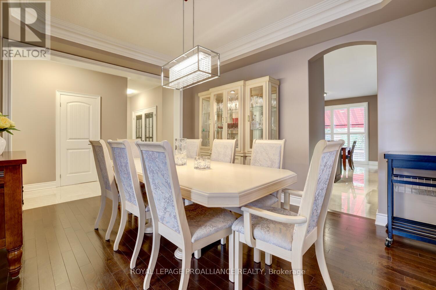 












497 CUSICK CIRCLE

,
Milton (HA Harrison),




Ontario
L9T0M9

