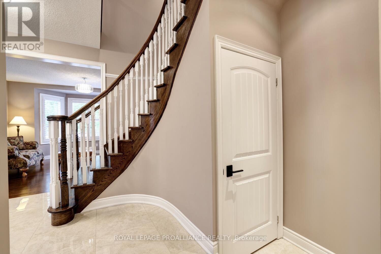












497 CUSICK CIRCLE

,
Milton (HA Harrison),




Ontario
L9T0M9

