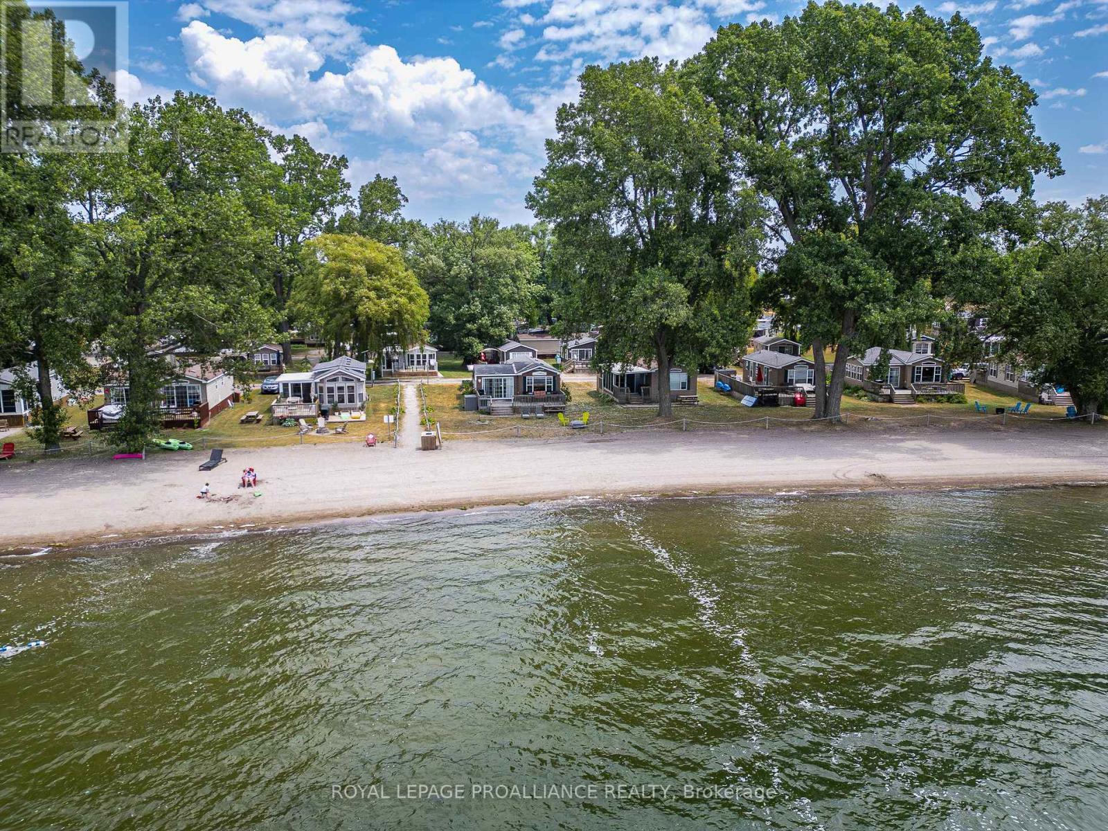 












13 BEACH VIEW LANE - 486 COUNTY ROAD 18

,
Prince Edward County (Athol Ward),




Ontario
K0K1P0

