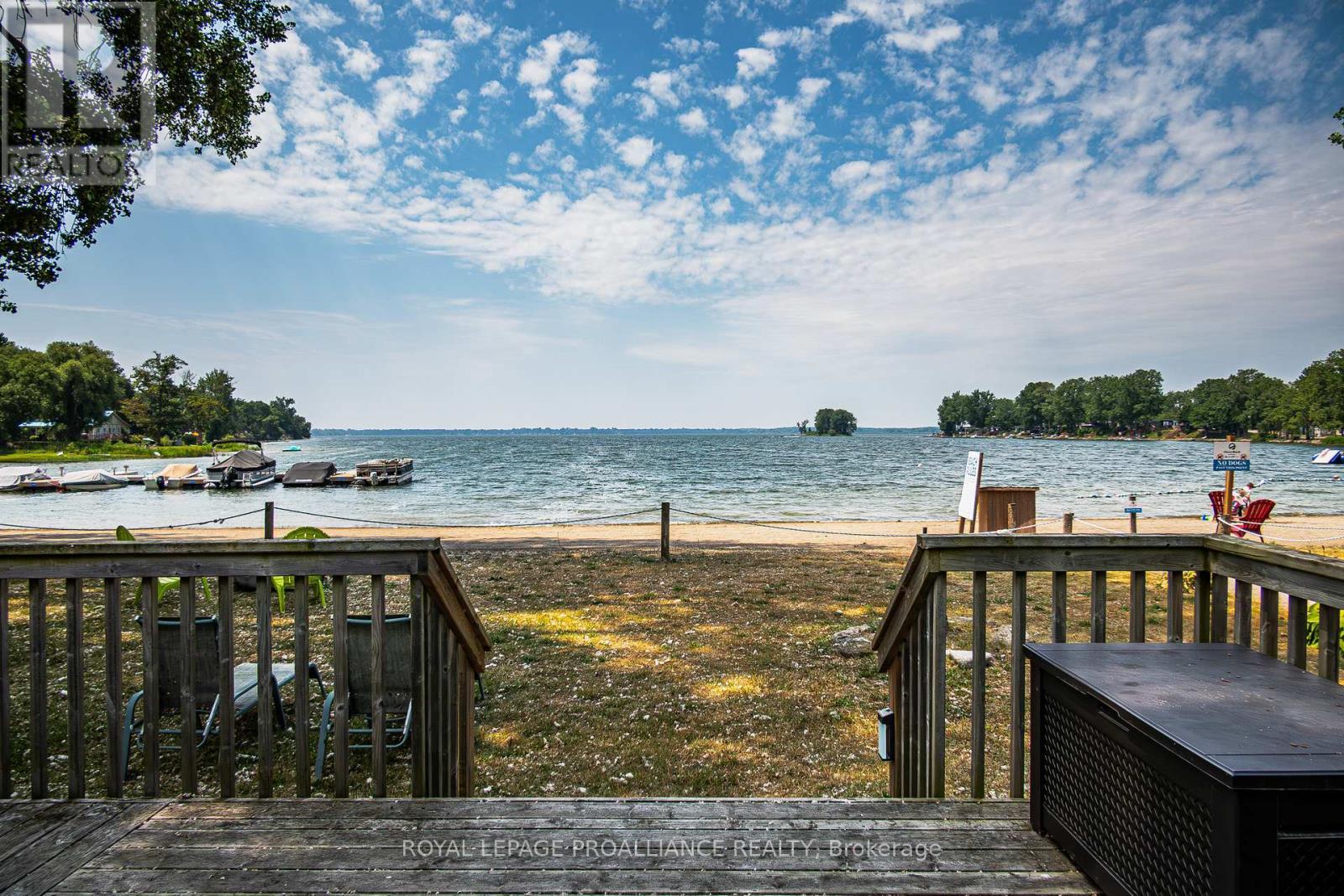 












13 BEACH VIEW LANE - 486 COUNTY ROAD 18

,
Prince Edward County (Athol Ward),




Ontario
K0K1P0

