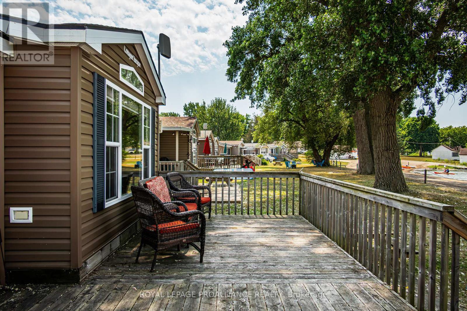 












13 BEACH VIEW LANE - 486 COUNTY ROAD 18

,
Prince Edward County (Athol Ward),




Ontario
K0K1P0

