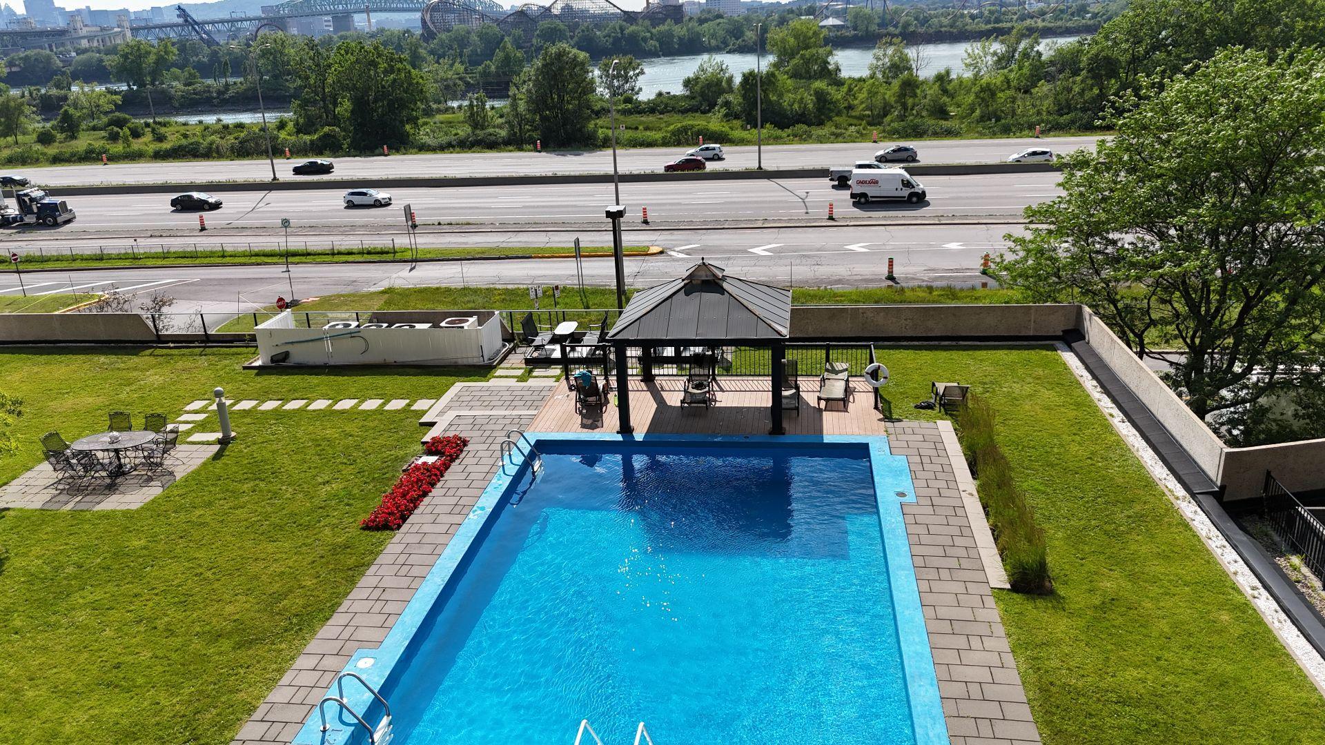 









51


Place Charles-Le Moyne

, T301,
Longueuil (Le Vieux-Longueuil),




QC
J4K5G6

