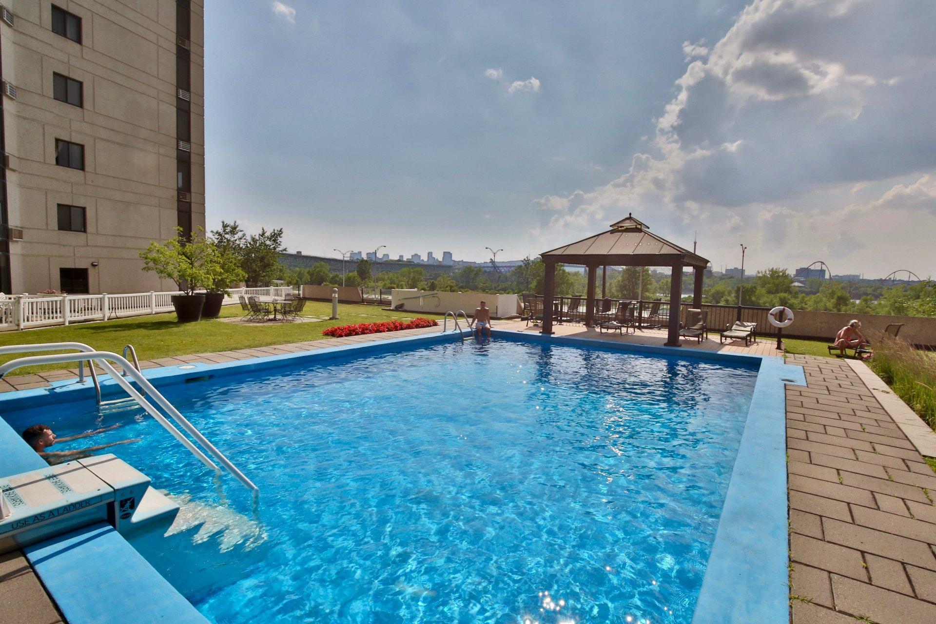 









51


Place Charles-Le Moyne

, T301,
Longueuil (Le Vieux-Longueuil),




QC
J4K5G6

