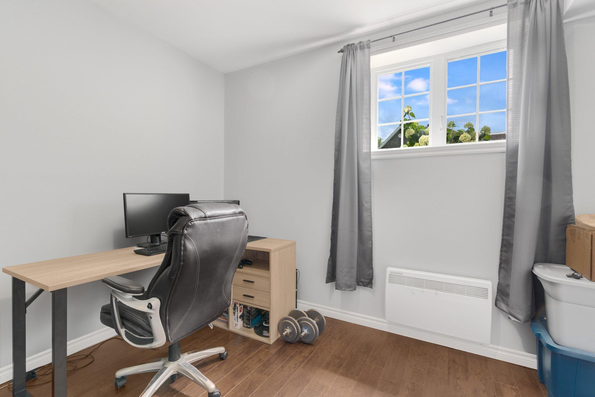 









3430

 - 3432


Rue Générations

,
Sherbrooke (Brompton/Rock Forest/Saint-Élie/Deauville),




QC
J1N0P9

