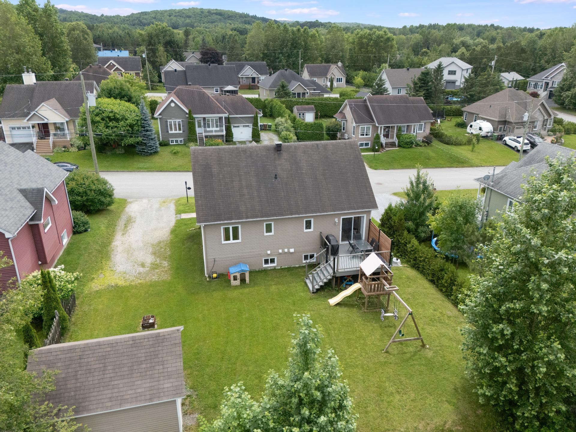 









3430

 - 3432


Rue Générations

,
Sherbrooke (Brompton/Rock Forest/Saint-Élie/Deauville),




QC
J1N0P9

