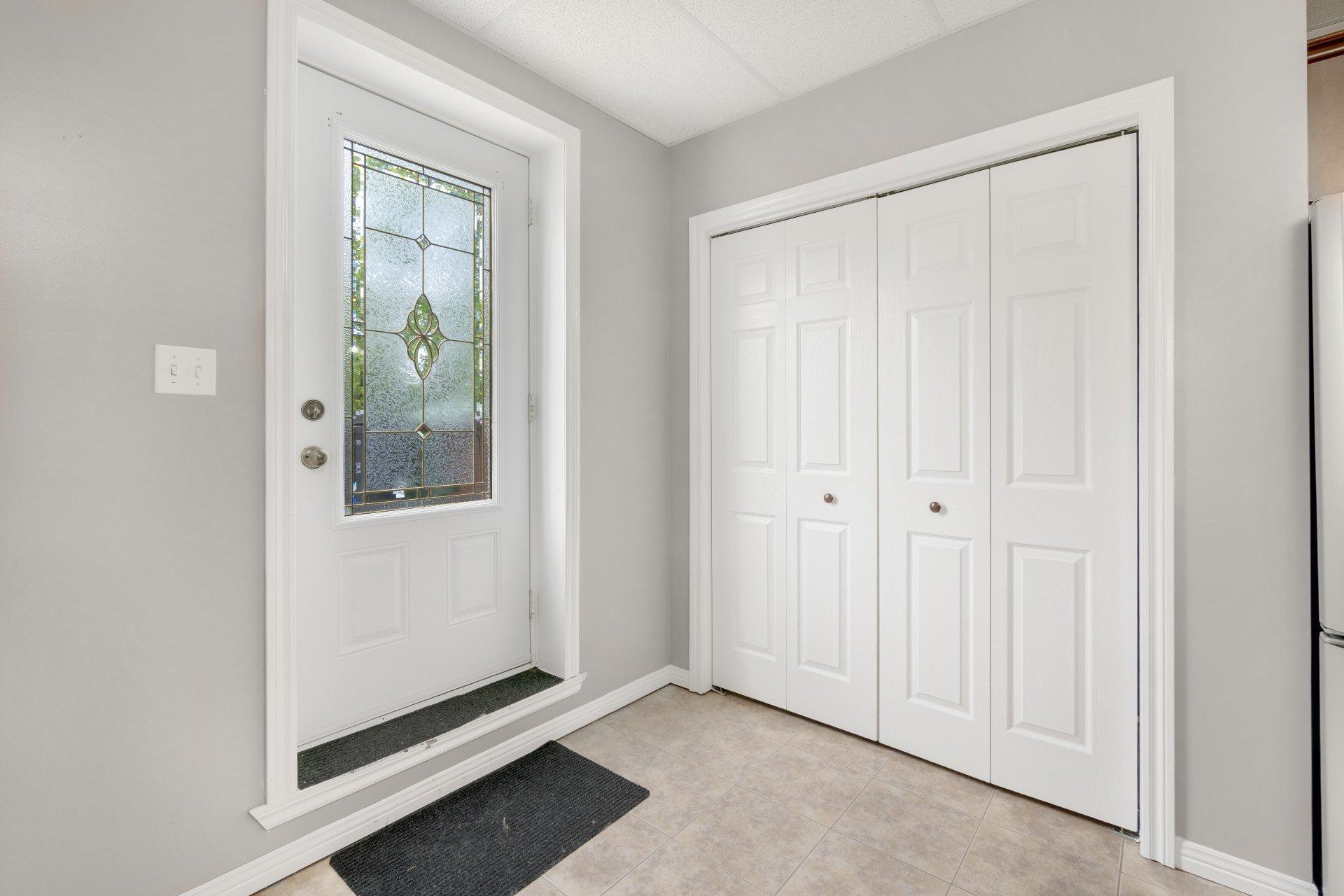 









3430

 - 3432


Rue Générations

,
Sherbrooke (Brompton/Rock Forest/Saint-Élie/Deauville),




QC
J1N0P9


