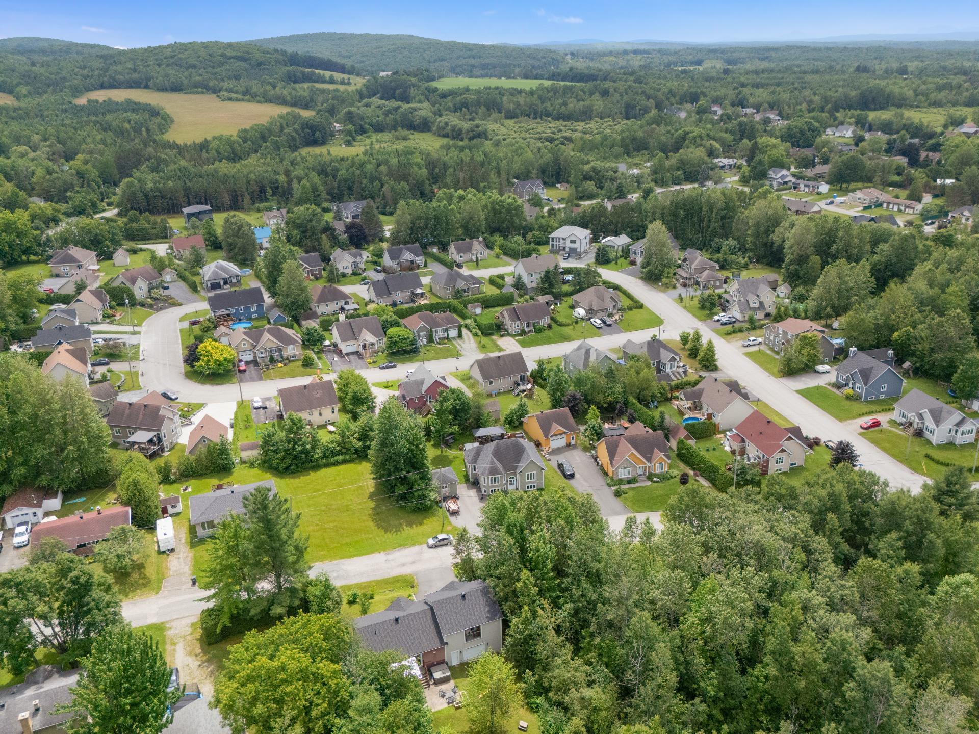 









3430

 - 3432


Rue Générations

,
Sherbrooke (Brompton/Rock Forest/Saint-Élie/Deauville),




QC
J1N0P9

