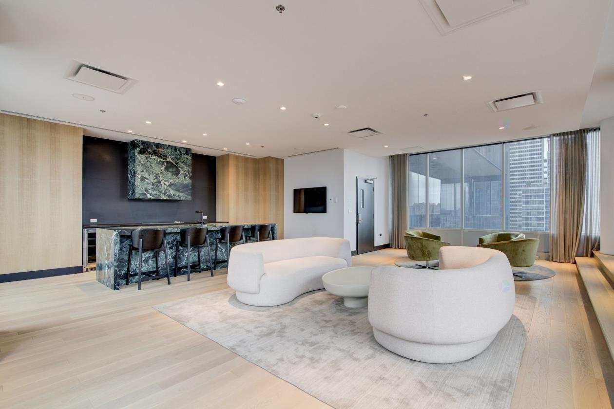 









1205


Rue du Square-Phillips

, 4104,
Montréal (Ville-Marie),




QC
H3B3C9

