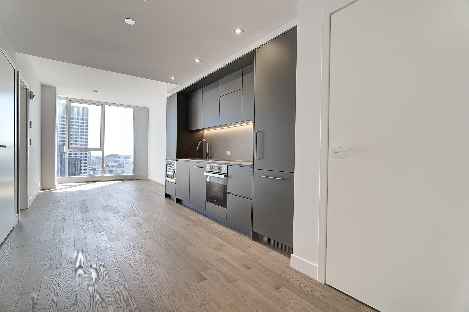 









1205


Rue du Square-Phillips

, 4104,
Montréal (Ville-Marie),




QC
H3B3C9

