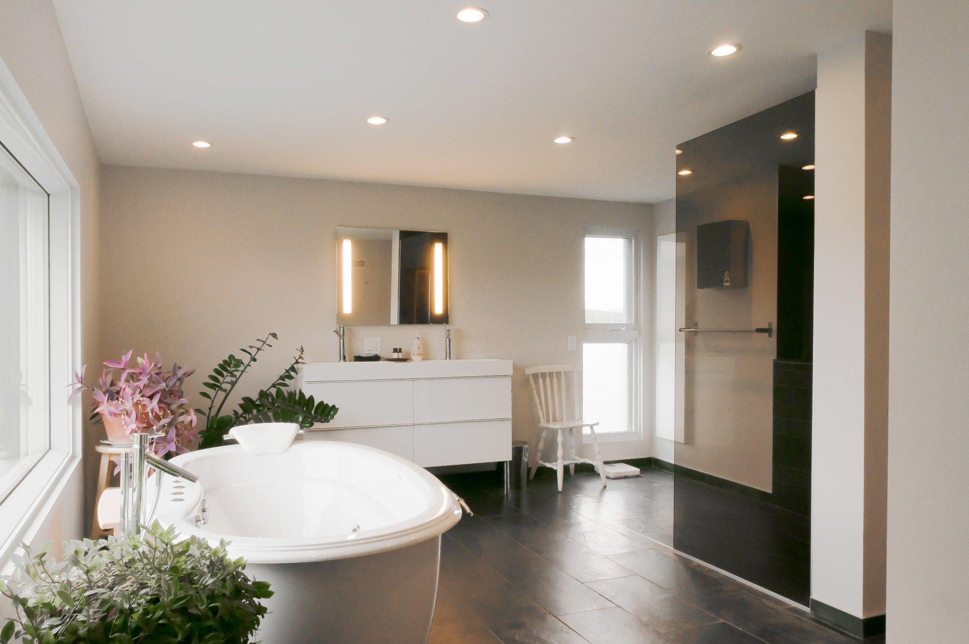 









661


Ch. Bunker

,
Magog,




QC
J1X3W2


