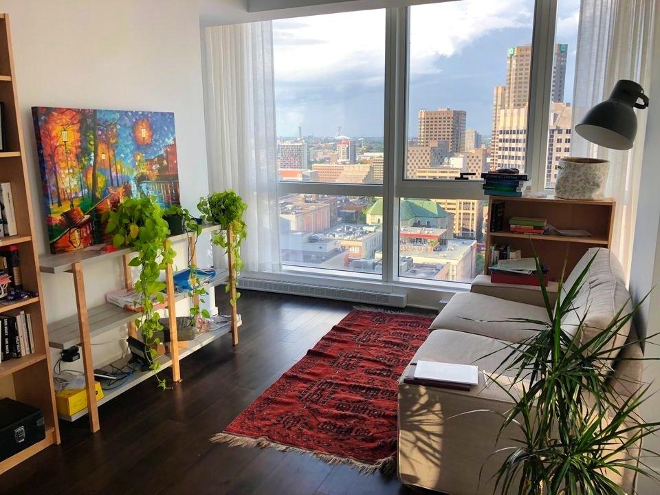 









1188


Av. Union

, 2405,
Montréal (Ville-Marie),




QC
H3B0E5

