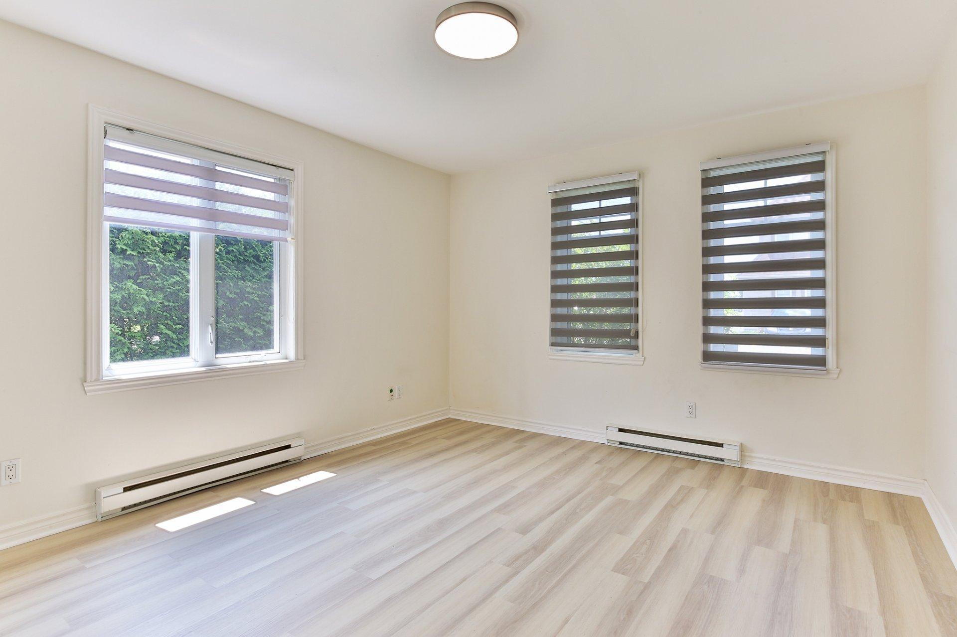 









475


Boul. St-Luc

,
Saint-Jean-sur-Richelieu,




QC
J2W0H3

