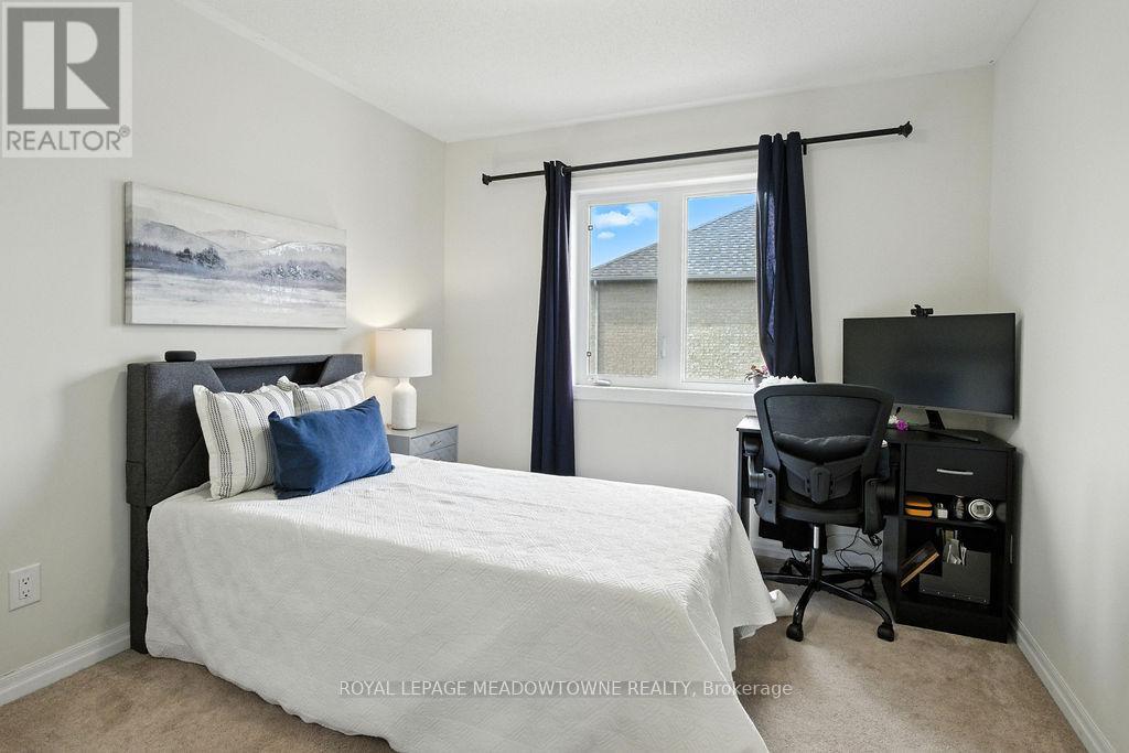 












196 DUNCAN LANE E

,
Milton,




Ontario
L9T8B6

