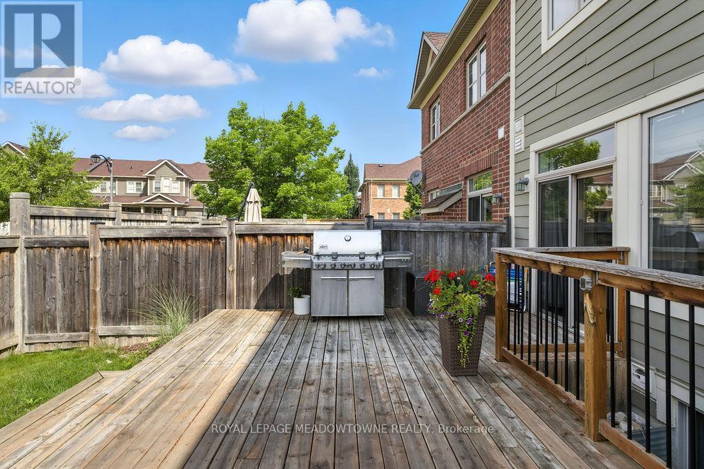 












196 DUNCAN LANE E

,
Milton,




Ontario
L9T8B6

