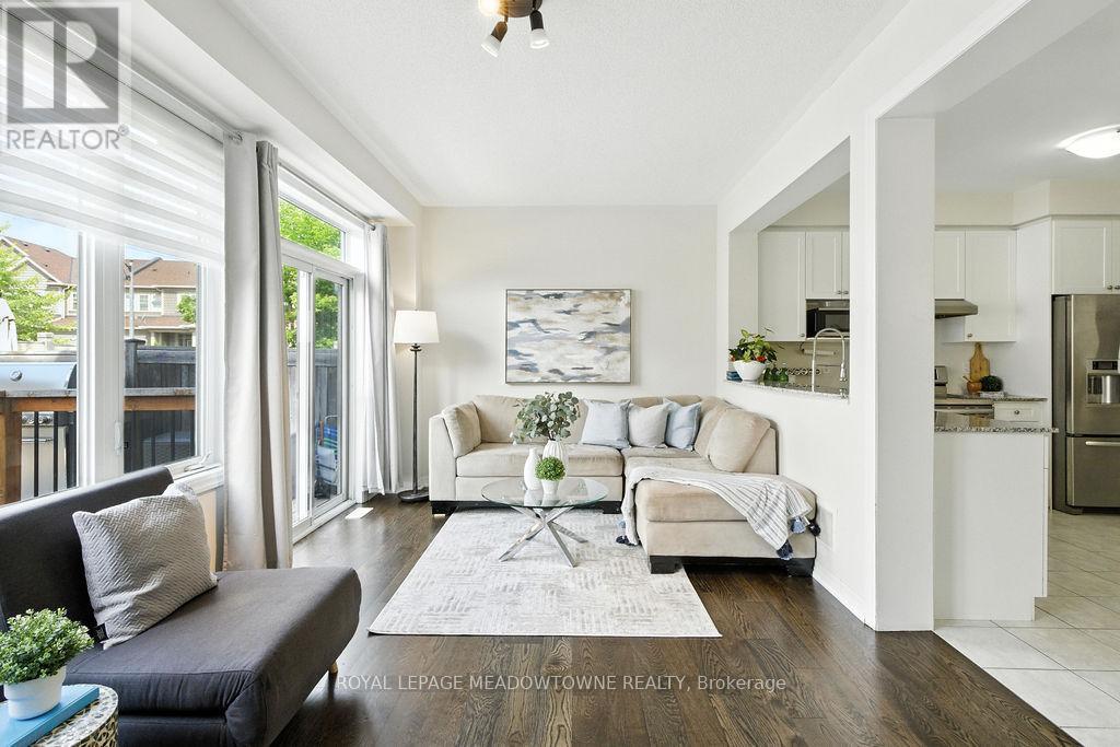 












196 DUNCAN LANE E

,
Milton,




Ontario
L9T8B6


