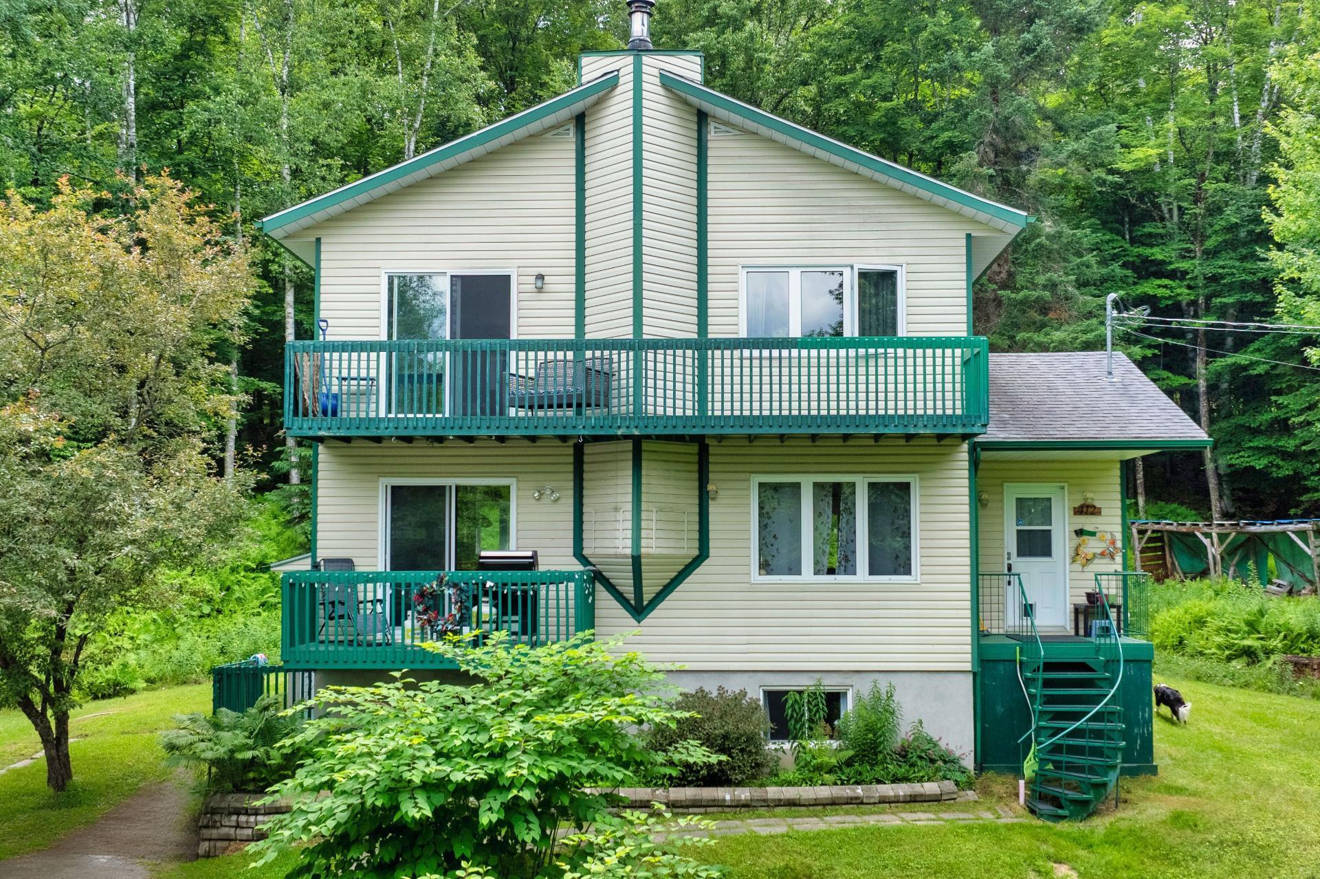 









412


Ch. du Lac-Mercier

,
Mont-Tremblant,




QC
J8E1K7

