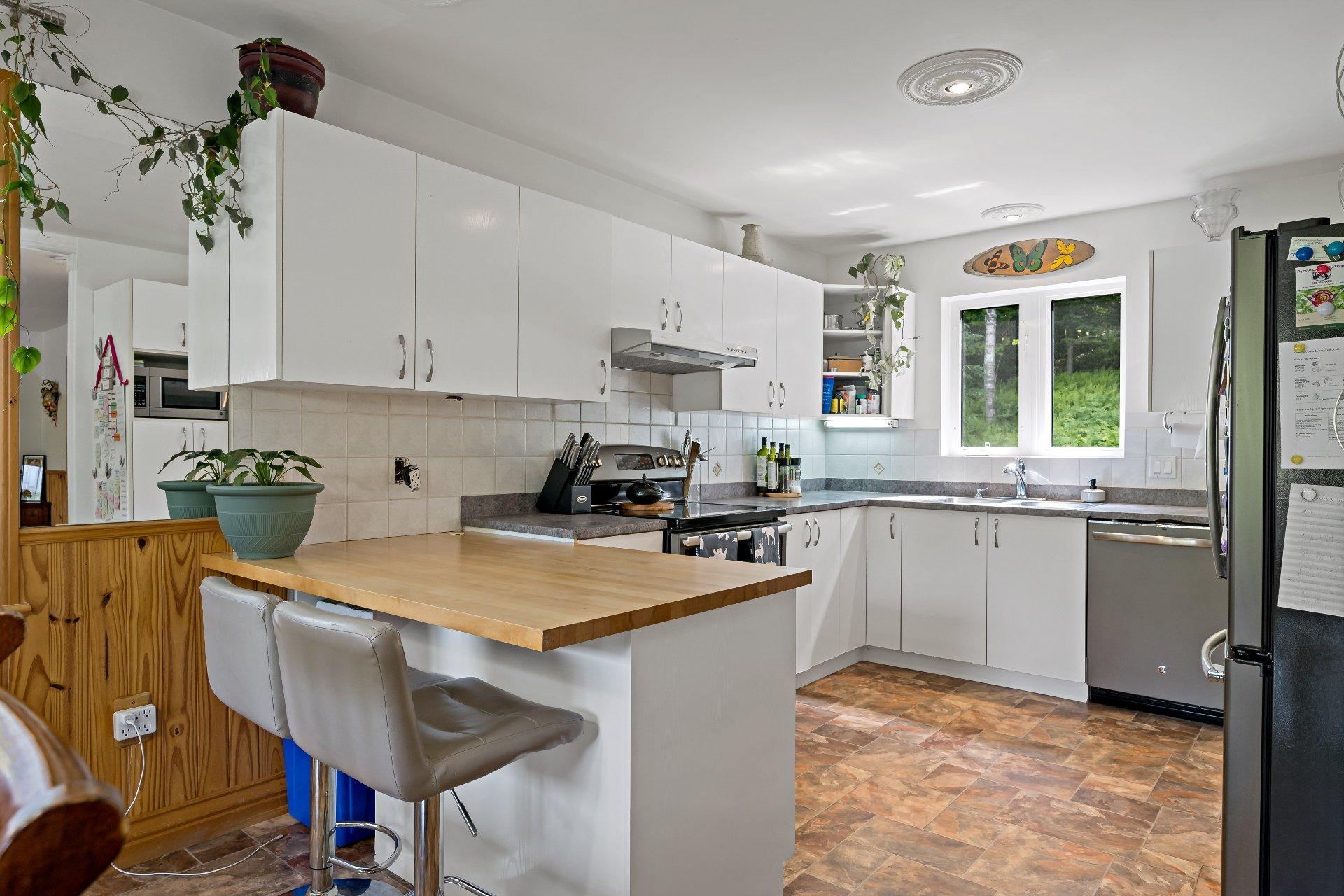 









412


Ch. du Lac-Mercier

,
Mont-Tremblant,




QC
J8E1K7

