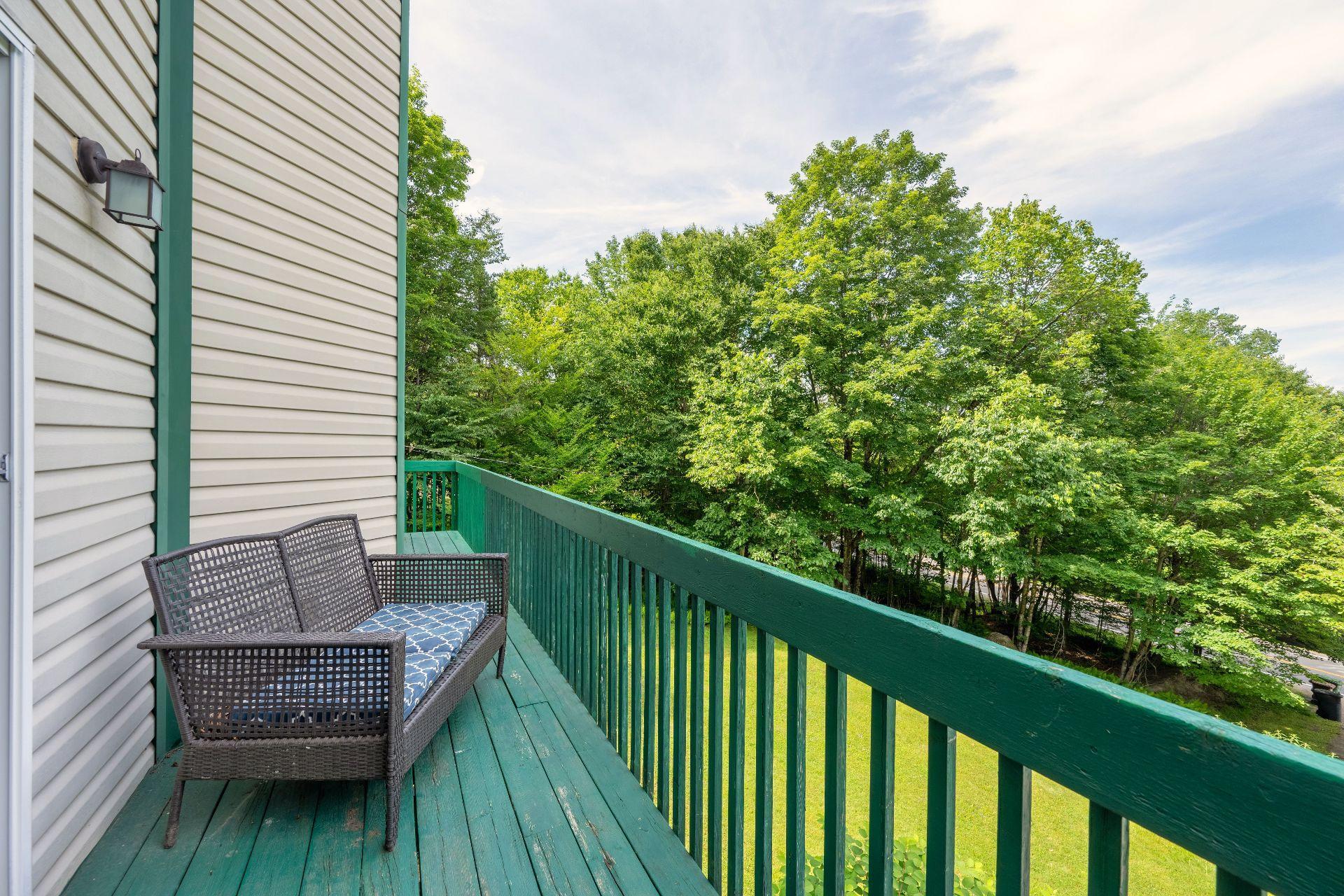 









412


Ch. du Lac-Mercier

,
Mont-Tremblant,




QC
J8E1K7

