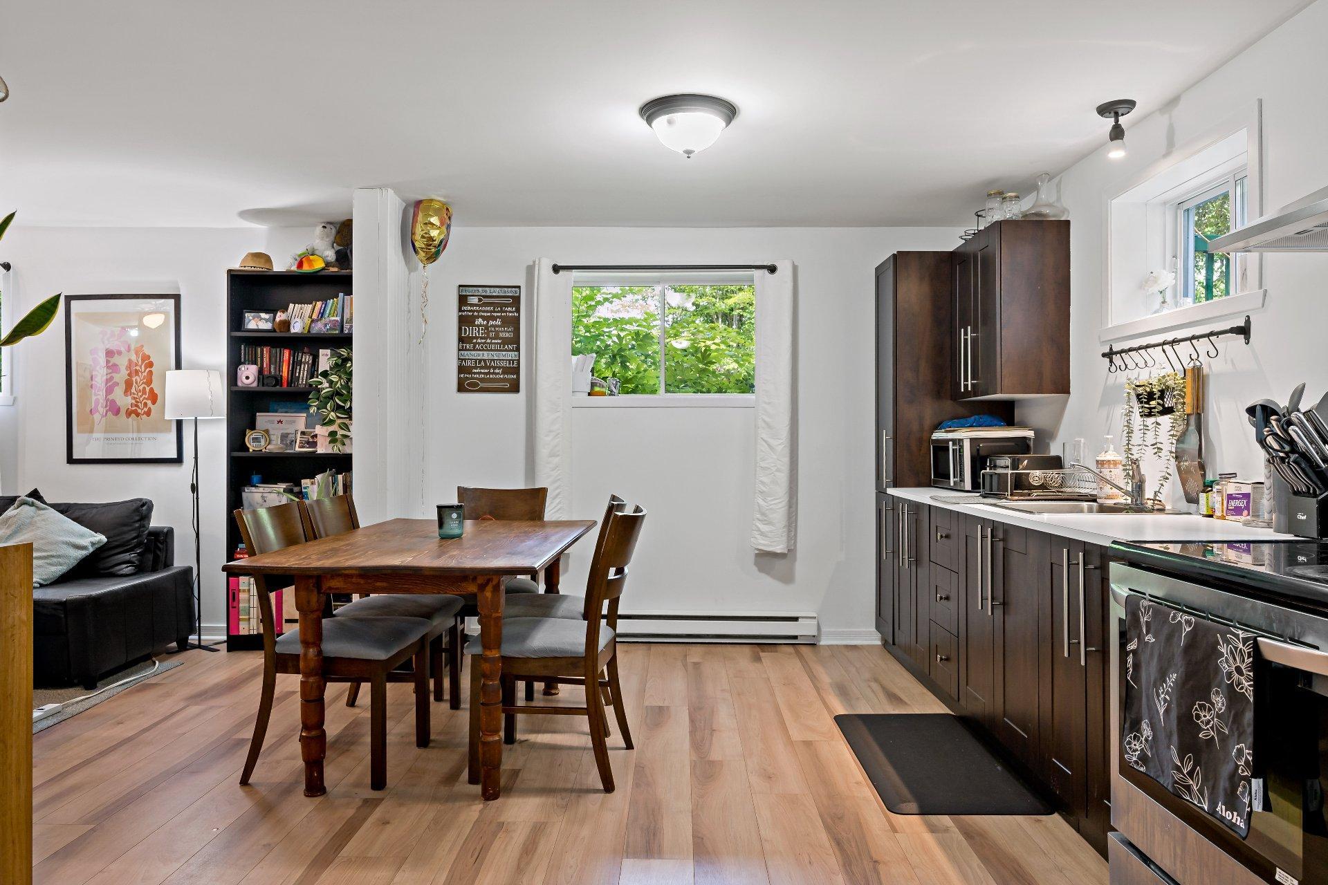 









412


Ch. du Lac-Mercier

,
Mont-Tremblant,




QC
J8E1K7

