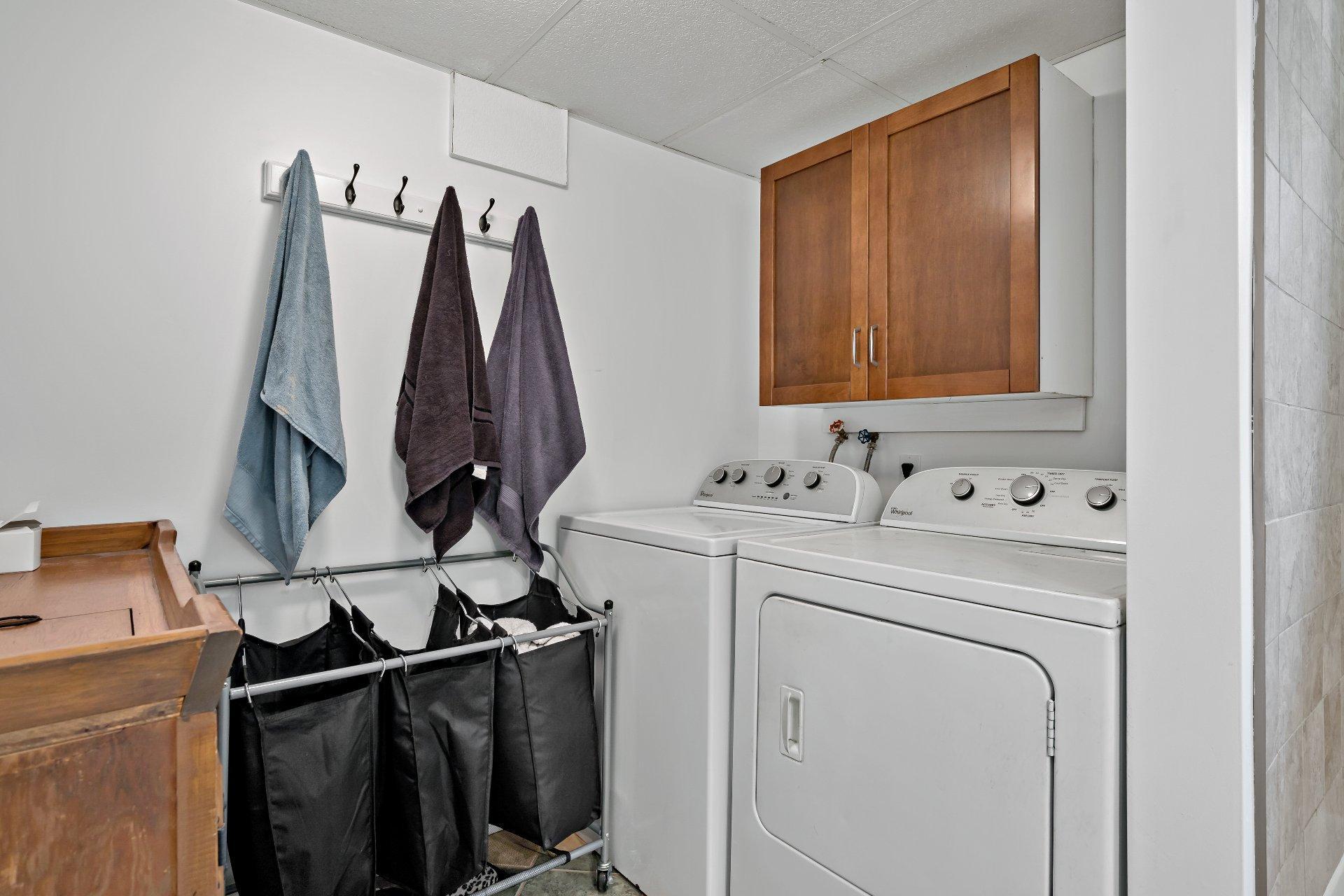 









412


Ch. du Lac-Mercier

,
Mont-Tremblant,




QC
J8E1K7

