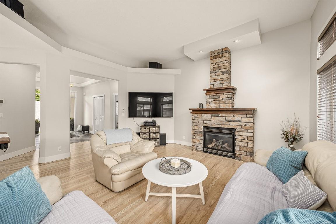 









244


Terrace

Drive,
Kelowna,




BC
V1V 2P9

