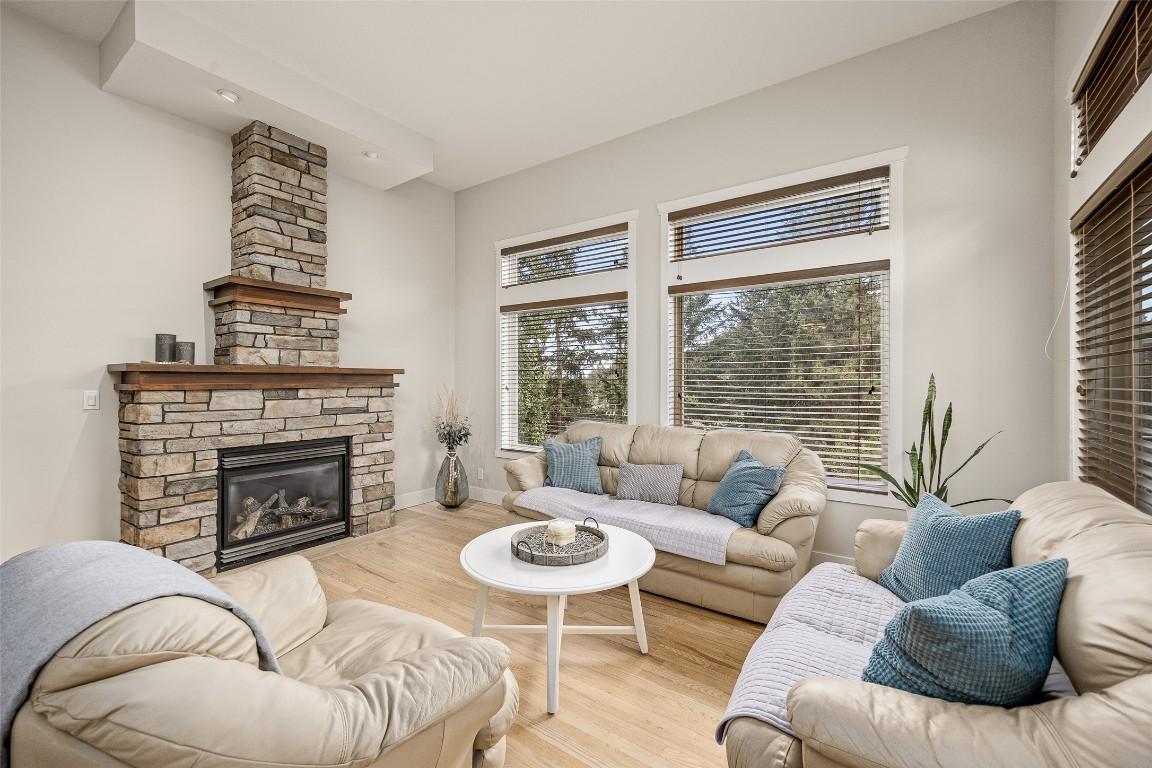 









244


Terrace

Drive,
Kelowna,




BC
V1V 2P9

