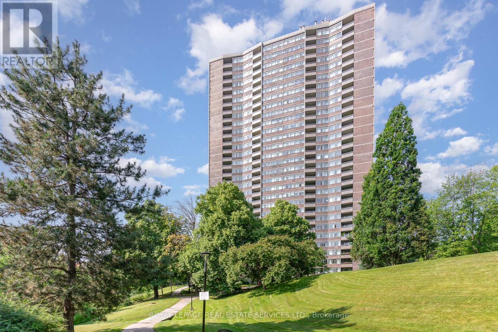 












2905 - 3100 KIRWIN AVENUE

,
Mississauga,




Ontario
L5A3S6

