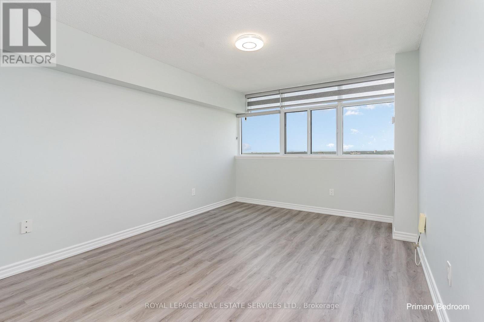 












2905 - 3100 KIRWIN AVENUE

,
Mississauga,




Ontario
L5A3S6

