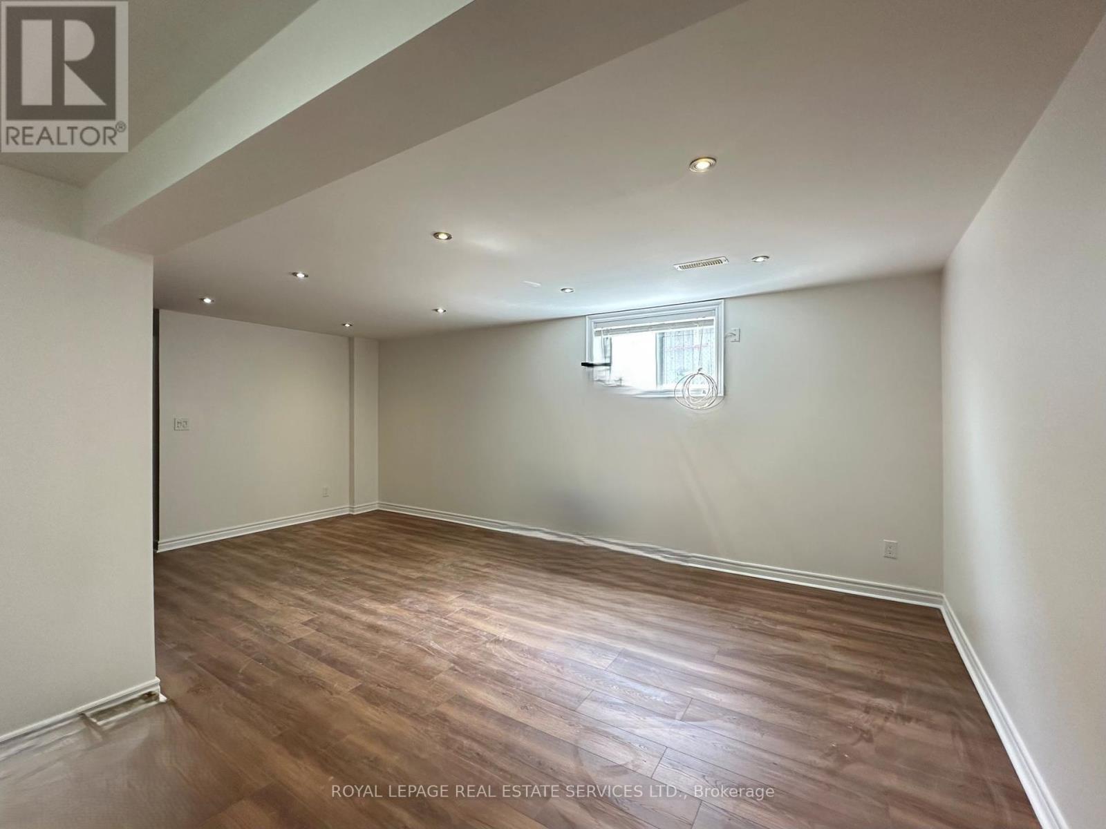 












BSMT - 752 EAGLEMOUNT CRESCENT

,
Mississauga,




Ontario
L5C1N9

