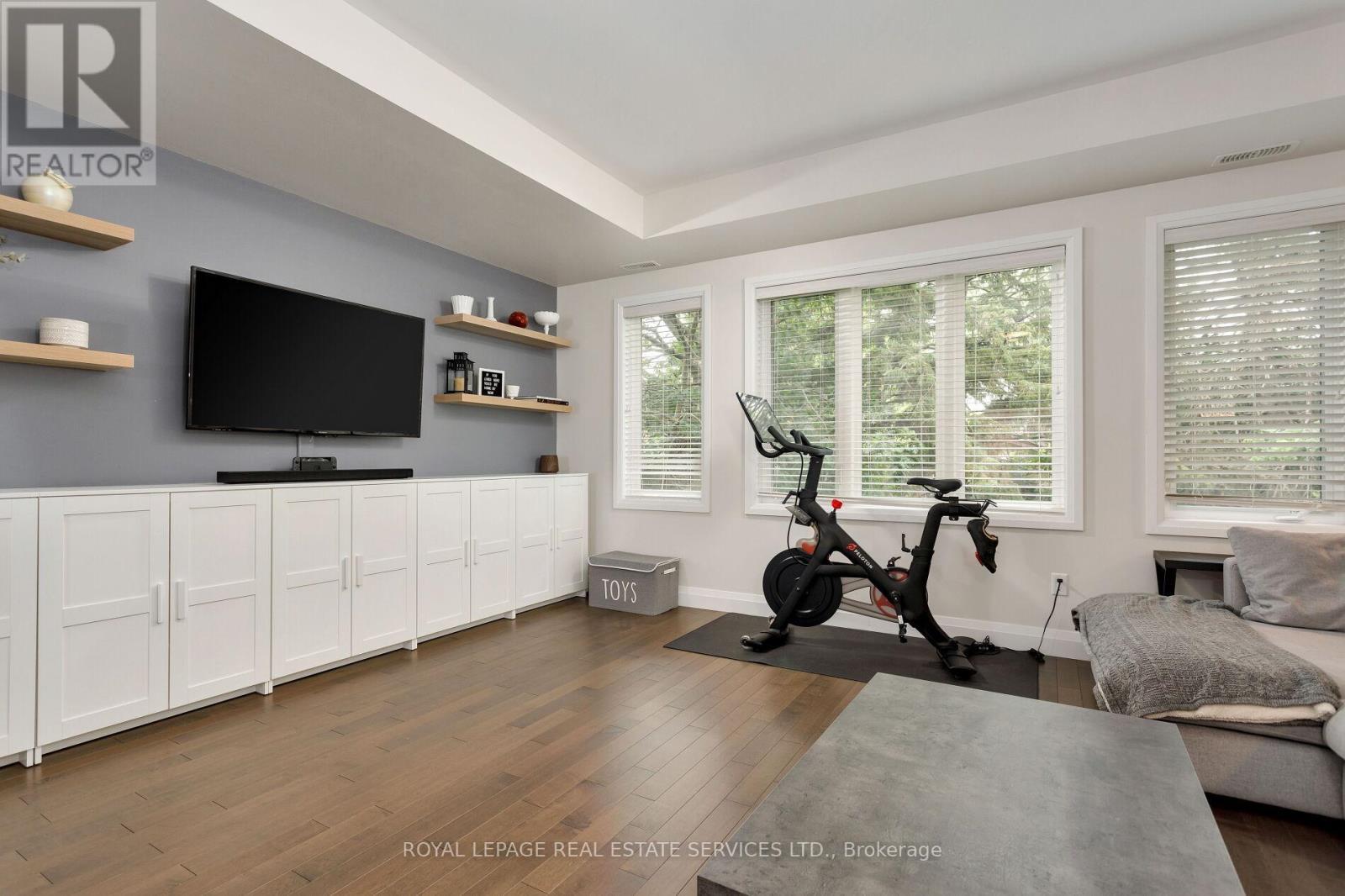 












22 - 405 PLAINS ROAD E

,
Burlington,




Ontario
L7T2C9

