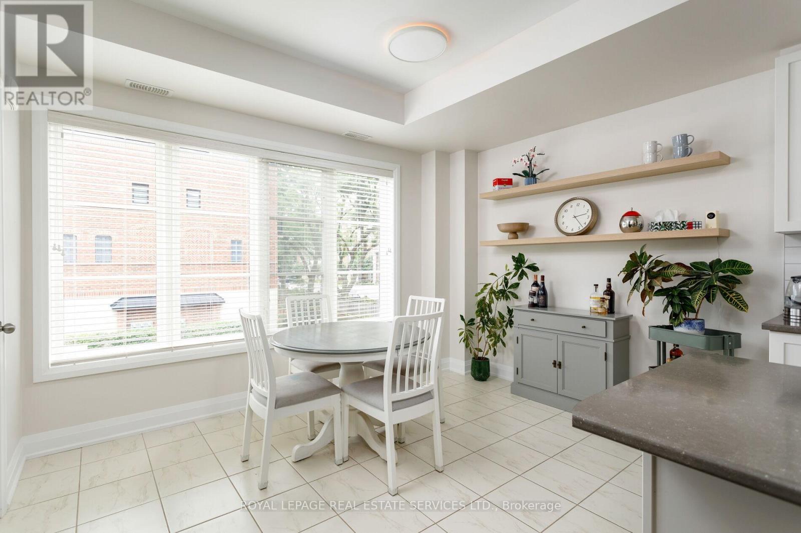 












22 - 405 PLAINS ROAD E

,
Burlington,




Ontario
L7T2C9

