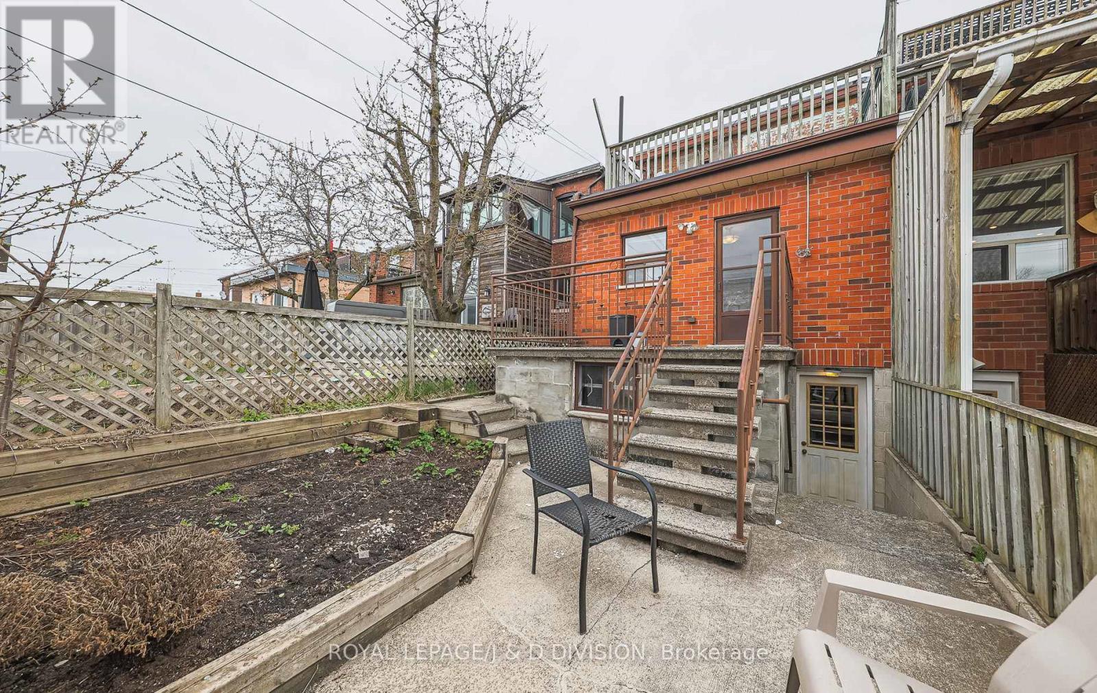 












MAIN - 484 CONCORD AVENUE

,
Toronto,




Ontario
M6H2P8

