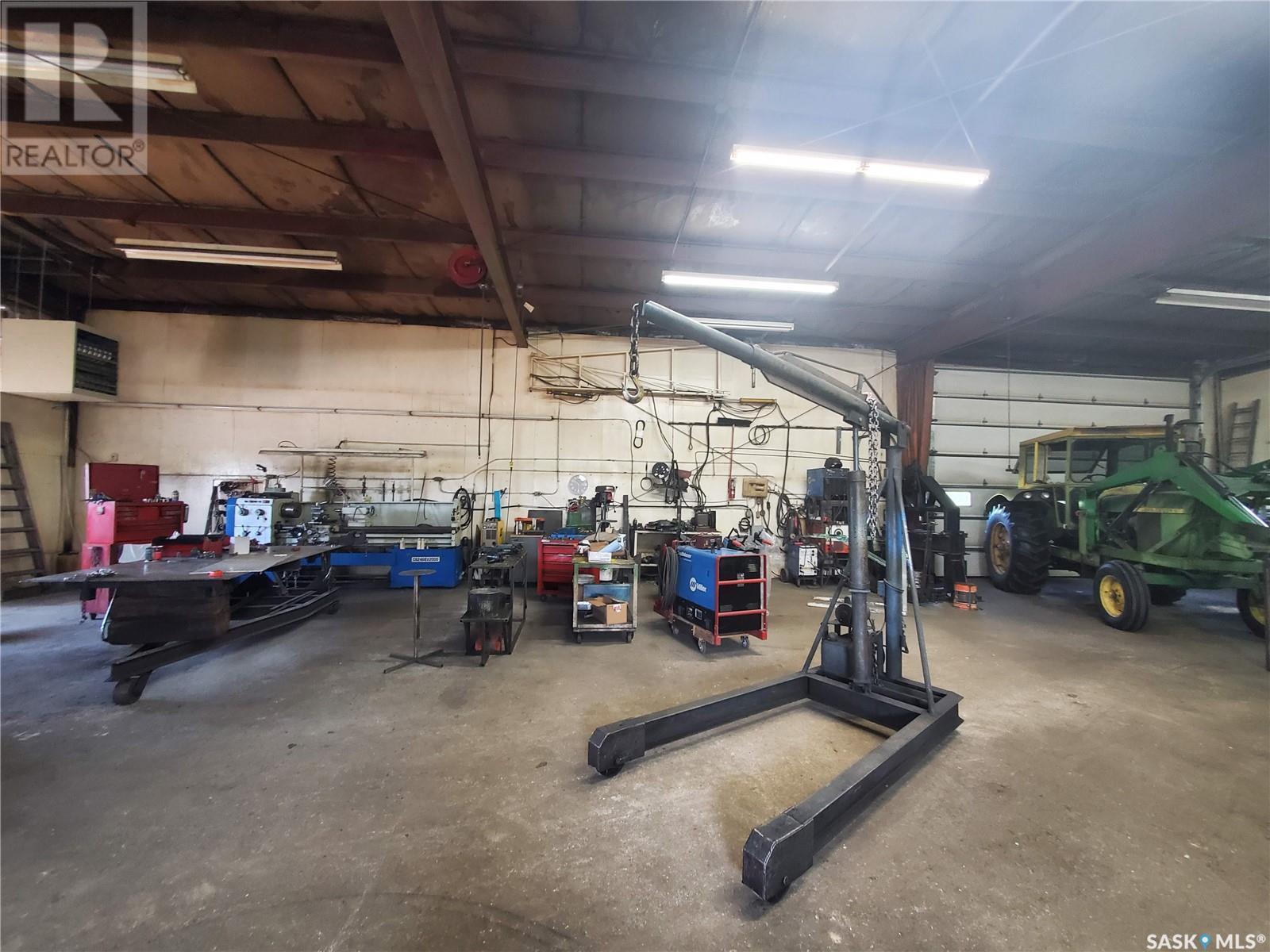 












130575 5 HIGHWAY

,
Runnymede,




Saskatchewan
S0A3P0

