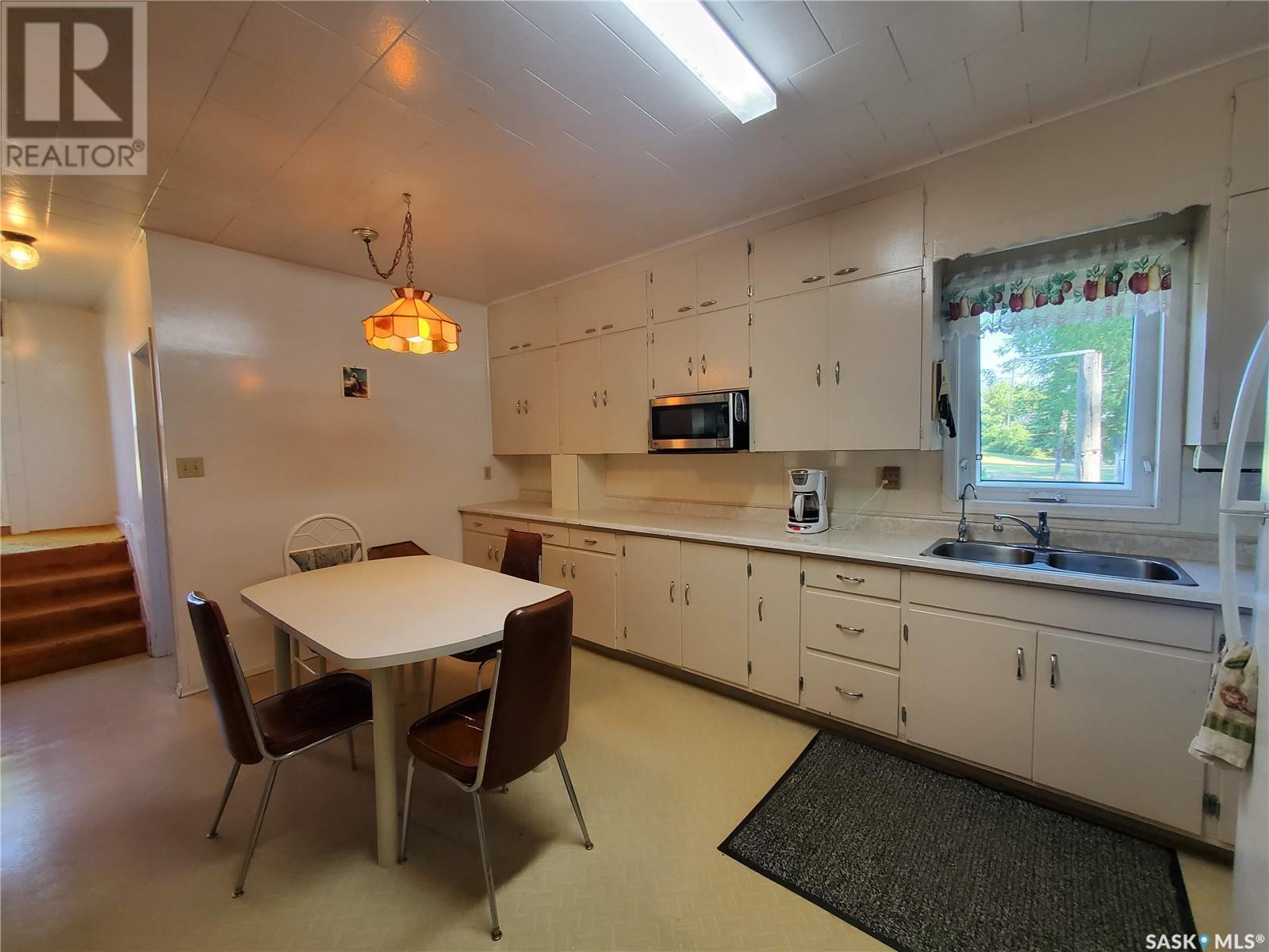 












130575 5 HIGHWAY

,
Runnymede,




Saskatchewan
S0A3P0

