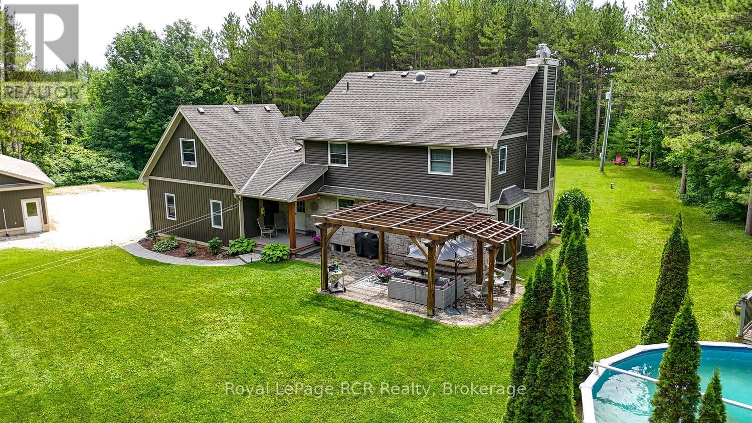 












743055 SIDEROAD 10

,
Chatsworth,




Ontario
N0H1G0

