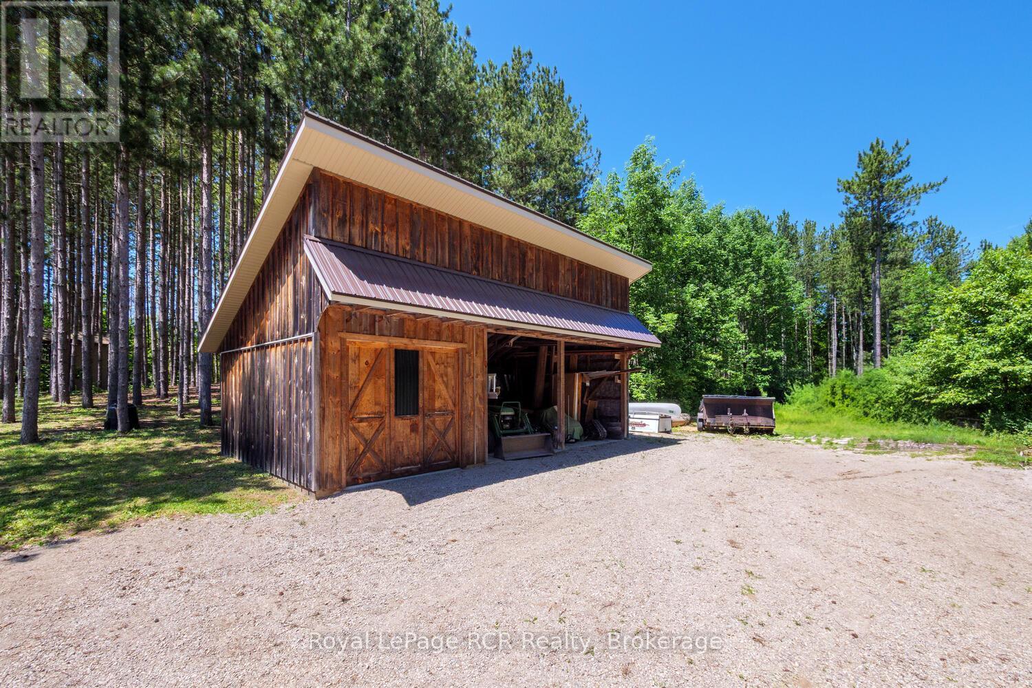 












743055 SIDEROAD 10

,
Chatsworth,




Ontario
N0H1G0

