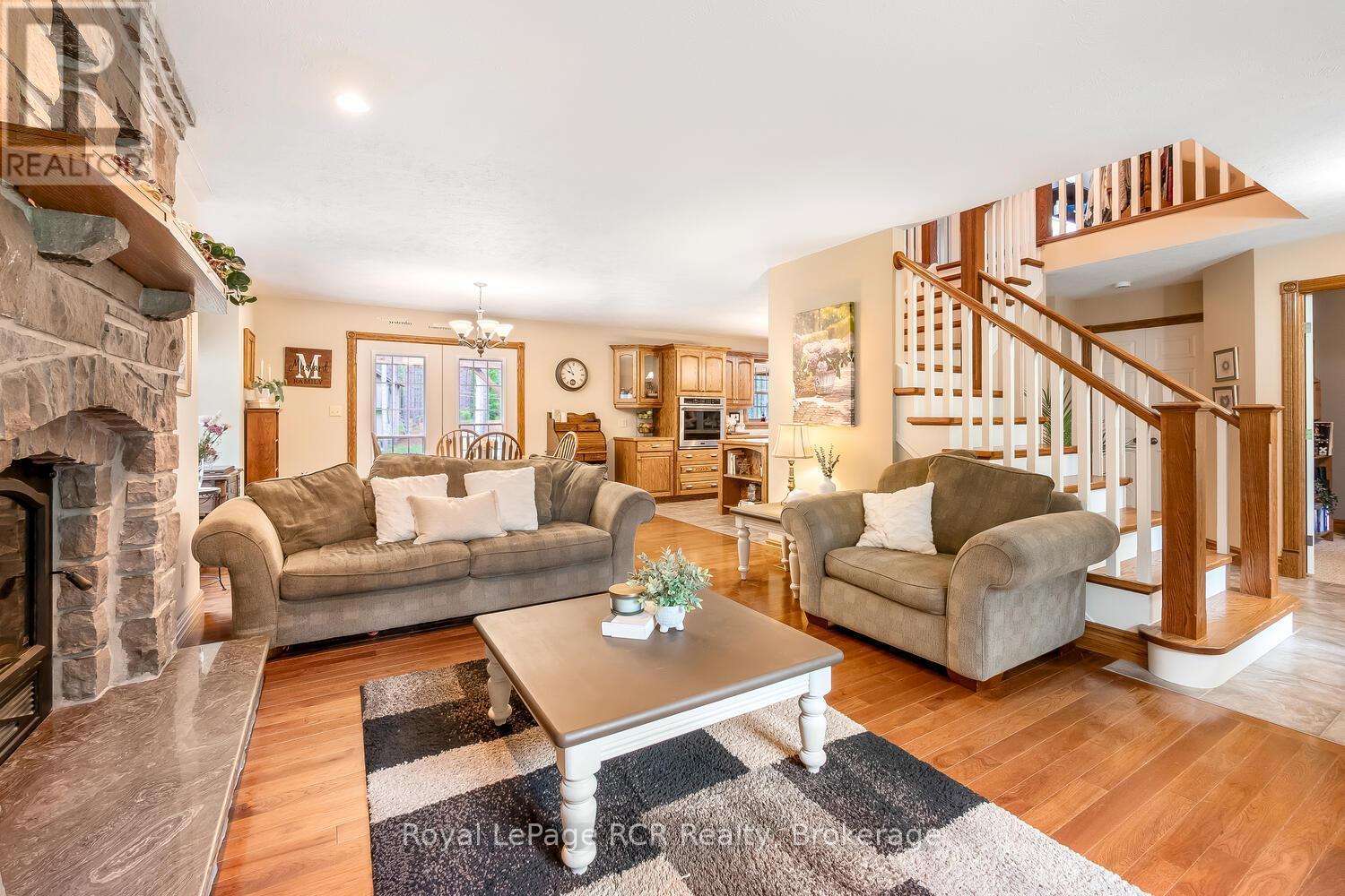 












743055 SIDEROAD 10

,
Chatsworth,




Ontario
N0H1G0

