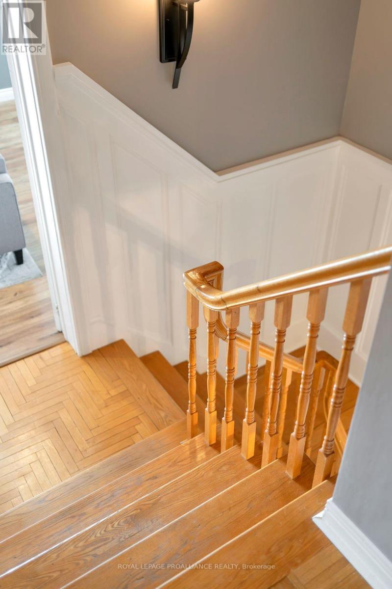 












36 BURNHAM AVENUE

,
Cramahe (Colborne),




Ontario
K0K1S0

