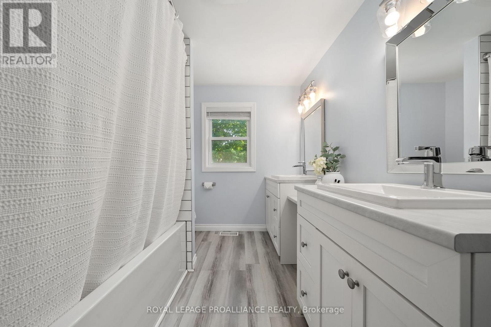 












36 BURNHAM AVENUE

,
Cramahe (Colborne),




Ontario
K0K1S0

