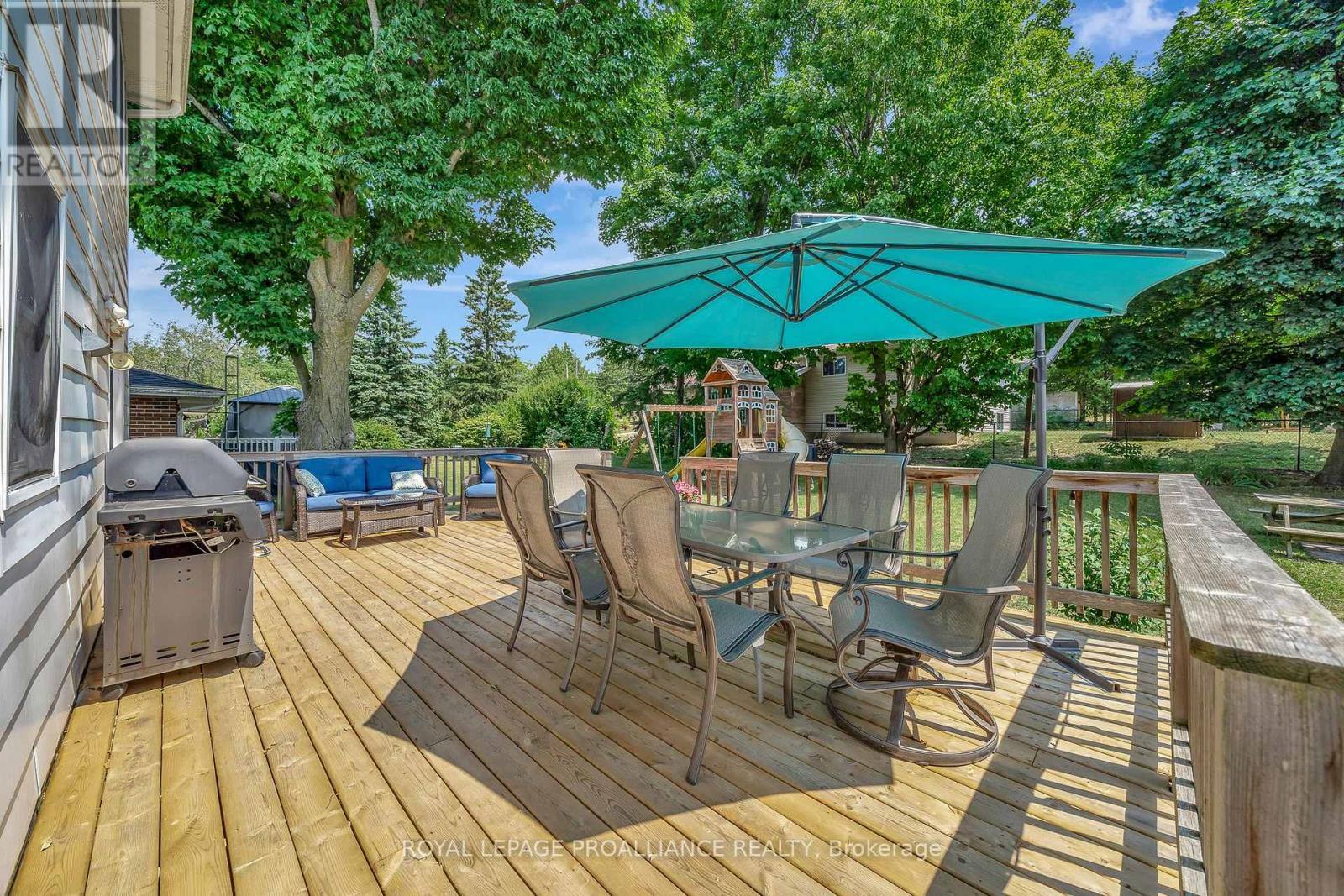 












36 BURNHAM AVENUE

,
Cramahe (Colborne),




Ontario
K0K1S0

