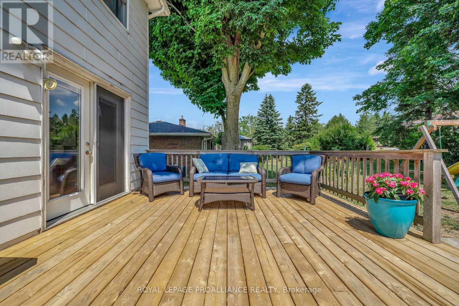 












36 BURNHAM AVENUE

,
Cramahe (Colborne),




Ontario
K0K1S0

